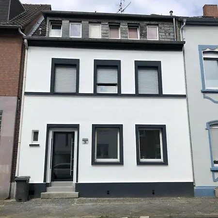 Sleep & Go Deluxe 2 Naehe Duesseldorf * 크레펠트